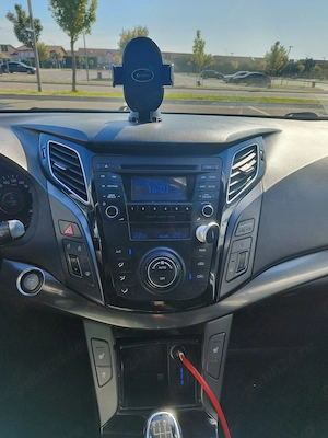 Hyundai i40 Hyundai i40 CW 1.7 CRDi Style   136 CP   202.000 km - imagine 6
