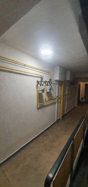 Vand apartament 2 camere decomandat in Ploiesti Vest Marasesti Bahluiului - imagine 4