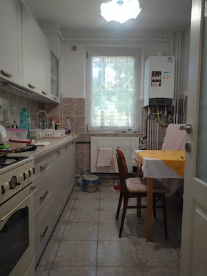 Proprietar, vand sau ofer la schimb apartament 2 camere semidecomandate - Brazda lui Novac - imagine 2