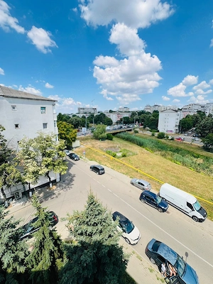 Vand apartament 2 camere