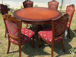 Set dining vintage   masă rotundă 150 cm + 6 scaune tapițate, lemn sculptat, stil clasic