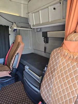 De vanzare ! Cap tractor Renault T520 EDITIE LIMITATA TEAM ALPINE 12 99 , an fab 2017, km 752556 - imagine 8