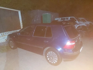 Golf 4 1,6 benzina - imagine 2