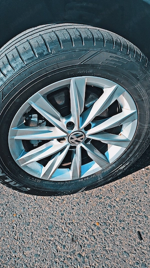 Volkswagen Tiguan 2013 4x4 - imagine 3