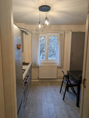 Proprietar inchiriez apartment 3 camere, Torontal 15 