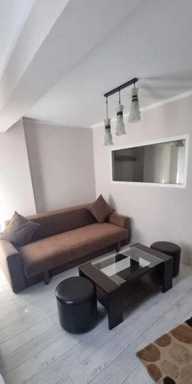 Garsoniera decomandata zona Baba novac  Constanța  - imagine 2