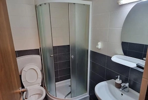 Garsoniera decomandata zona Baba novac  Constanța  - imagine 9