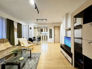 Închiriere Apartament 2 Camere   Zona Moinești (Gorjului   Valea Ialomiței), Parcare