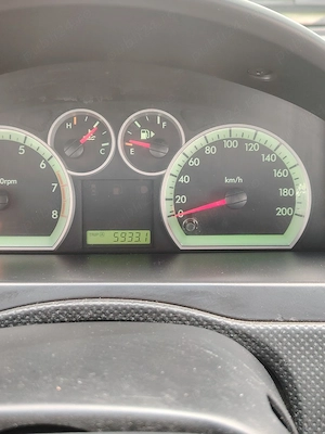 Vând sevrolet aveo anul 2007 motor 1.6 benzină perfect funcțional  - imagine 6