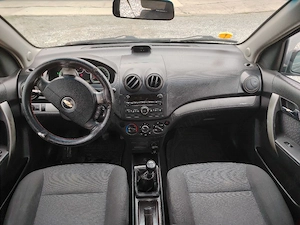 Vând sevrolet aveo anul 2007 motor 1.6 benzină perfect funcțional  - imagine 5