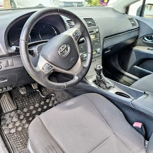 Vand Toyota Avensis  - imagine 3