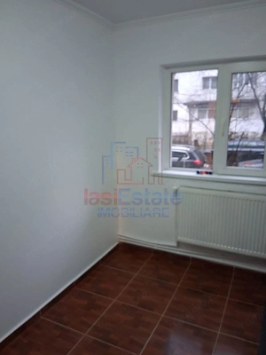 Apartament spatios cu 4 camere, decomandat, la parter - Galata - imagine 4