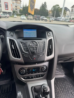 Ford Focus De Vanzare - imagine 2