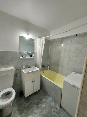 Vând garsonieră zonă centrală cu centrală termica pe gaz - imagine 5