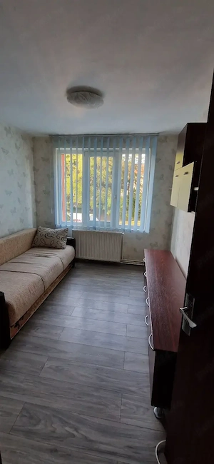Proprietar! Închiriez apartament 4 camere 2 băi loc de parcare zona Tractorul - imagine 7
