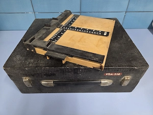 Trusa developare filme foto ruseasca UPA-510 + blitz FIL-107