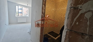 Apartament la CHEIE cu 3 camere pe Calea Cisnadiei - imagine 9
