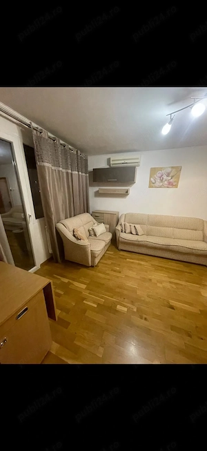 Închiriez Apartament 