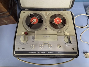 Magnetofon vintage Philips EL3547A 00A( MK36) cu o pereche boxe