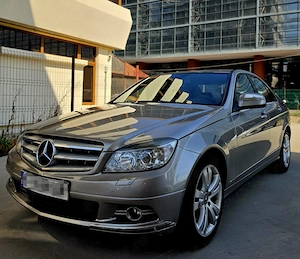 Mercedes-Benz Clasa C "AVANTGARDE" Navigație cu ecran retractabil fabrica, scaune electrice! - imagine 2