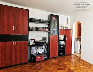 Apartament 3 camere, etaj 4, zona OMV - Darmanesti