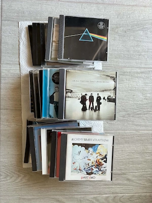 Foarte ieftin CD muzica 7 lei buc. lotul (CLUJ)