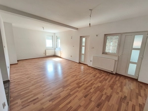 Chișoda casa 7 camere 1200 euro - imagine 9