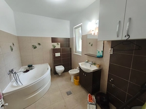 Chișoda casa 7 camere 1200 euro - imagine 20