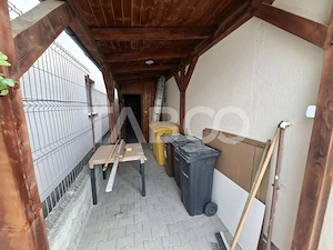 Casa individuala la prima inchiriere 4 camere terasa curte Sura Mica - imagine 16