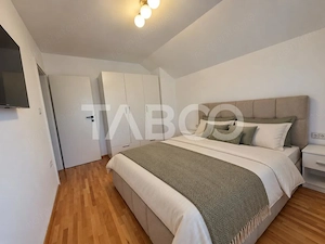 Casa individuala la prima inchiriere 4 camere terasa curte Sura Mica - imagine 7