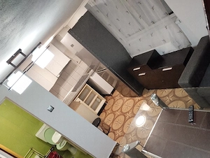 închiriez apartament cu 2 camere 