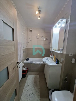 Apartament 2 camere,  Spitalul Judetean, etaj intermediar, renovat - imagine 11