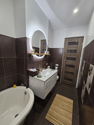 Apartament 3 camere zona 2 Babe renovat mobilat 79mp - imagine 15
