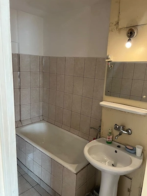 Apartament 2 camere zona Spital  - imagine 8