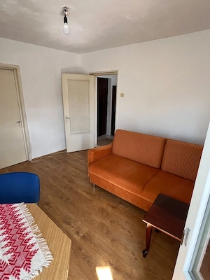 Apartament 2 camere zona Spital 