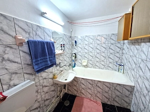 Apartament 2 camere, decomandat – 51 mp utili, zona Hotvon - imagine 8