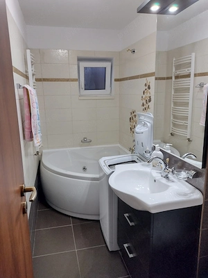 Racadau - Muncii, apartament cu 2 camere. - imagine 8