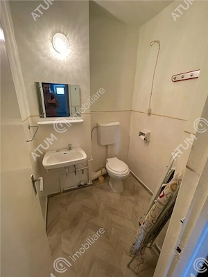 Apartament 3 camere decomandate 2 balcoane zona Turnisor Sibiu - imagine 11