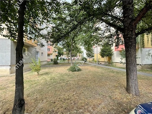Apartament 3 camere decomandate 2 balcoane zona Turnisor Sibiu - imagine 16