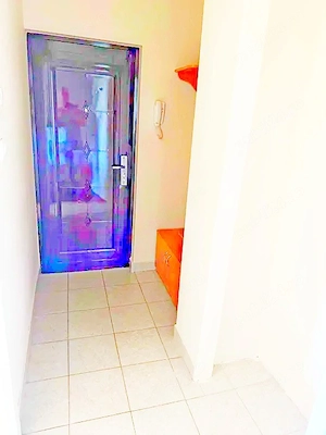 La doar 200 euro garsonieră la etajul 2 de închiriat în zona Bucovina. - imagine 5
