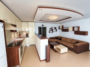 Penthouse cu vedere frontală și totală la mare   prima închiriere - imagine 2