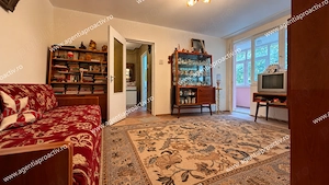 Apartament cu 2 camere și balcon generos   Micro 16 - imagine 2