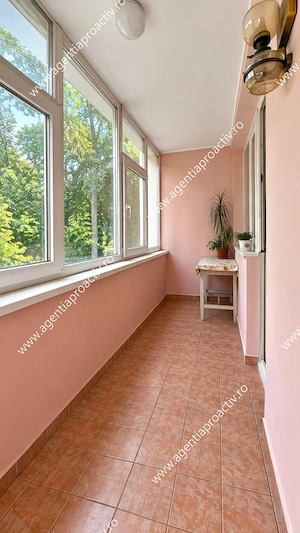 Apartament cu 2 camere și balcon generos   Micro 16 - imagine 7