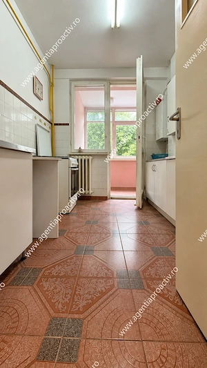 Apartament cu 2 camere și balcon generos   Micro 16 - imagine 6