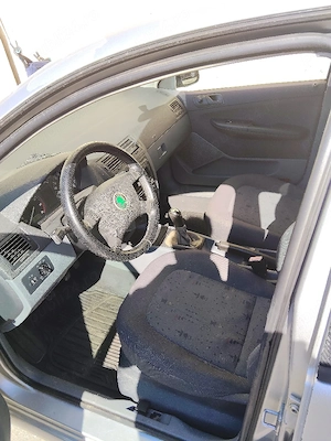 Vand Skoda Fabia 1,4 benzina  an 2000 - imagine 4