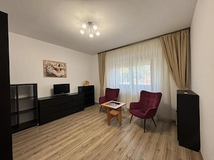 Casa parter, renovata, mobilata, gradina amenajata, str Petofi Sandor-Dumbravita - imagine 2