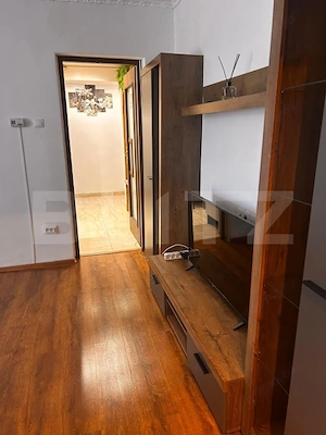 Apartament modern cu 3 camere, în zona centrală – vis-a-vis de Piața 1 Mai - imagine 5