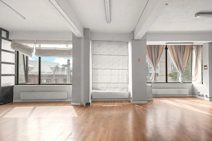 Executive Corner Office | Tavan Inalt, Ferestre Mari | Gara de Nord  - imagine 2
