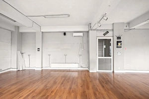 Executive Corner Office | Tavan Inalt, Ferestre Mari | Gara de Nord  - imagine 3