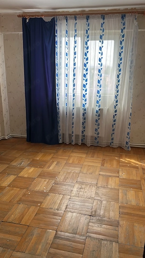 apartament 3 camere 77 mp,2 bai .etaj 7 .zona sc gen nr 5 ,lift nou - imagine 3